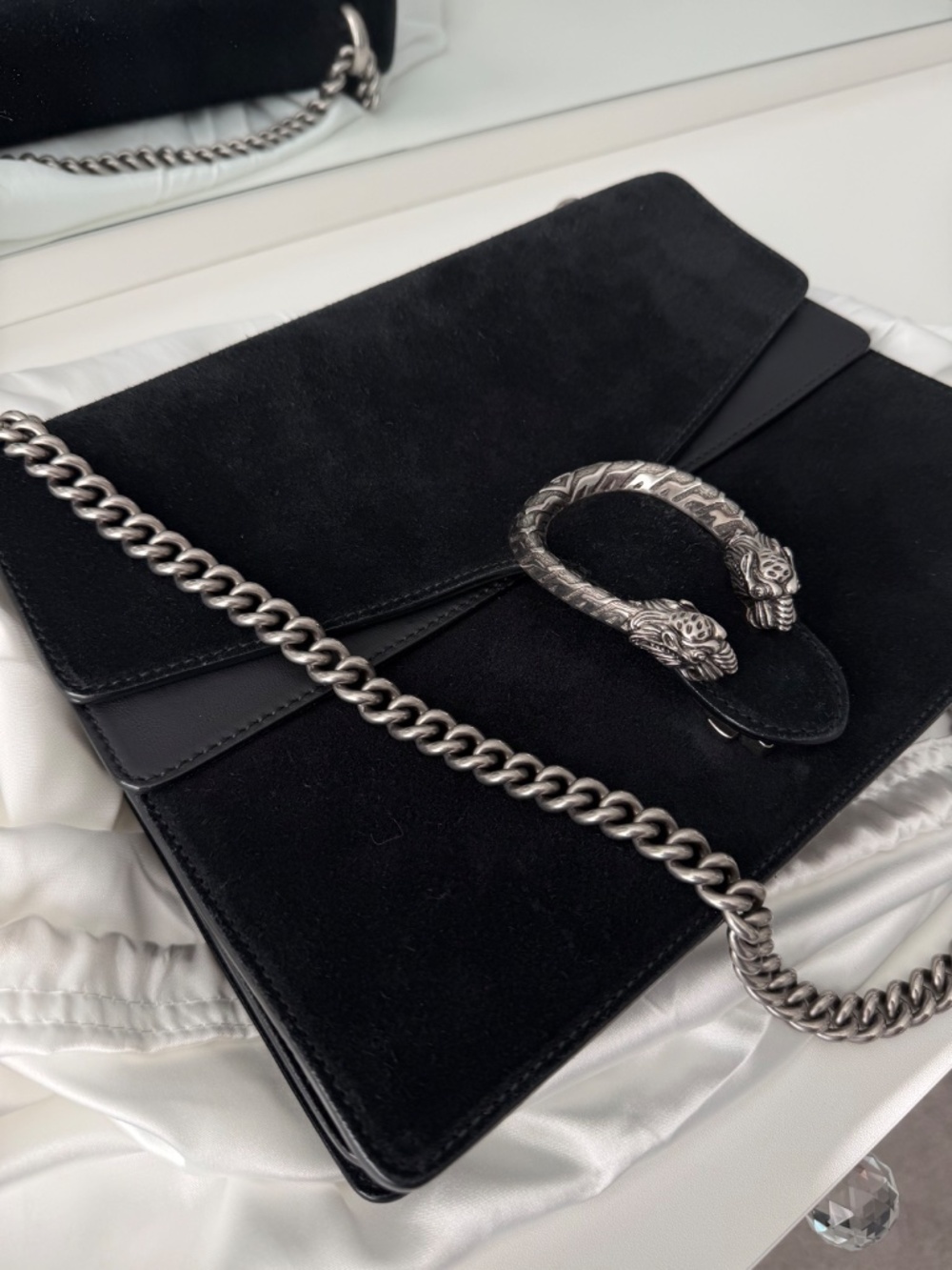 Authentic Gucci Dionysus Medium Black Velvet Shoulder Bag - Picture 3 of 12